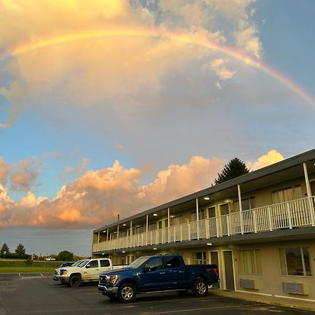 Lake Logan Inn Buitenkant foto